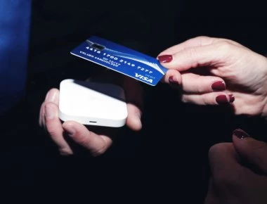 Καταργούν τα μετρητά (και την οικονομική ελευθερία): Πρόταση για όριο 50 ευρώ στις συναλλαγές!